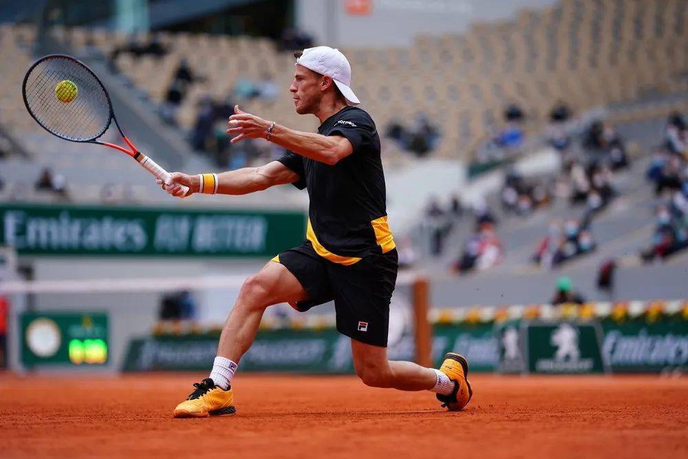 拉沃尔杯鏖战联合杯,蒂姆惊艳四座 拉沃尔杯鏖战联合杯,蒂姆惊艳四座