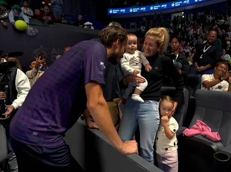 蒙特卡洛大师赛碾压拉沃尔杯，梅德韦杰夫刷新纪录