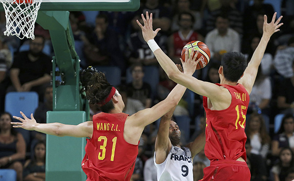 法国队轻取中国队,黄鸭组合扛起全队 法国队轻取中国队,黄鸭组合扛起全队