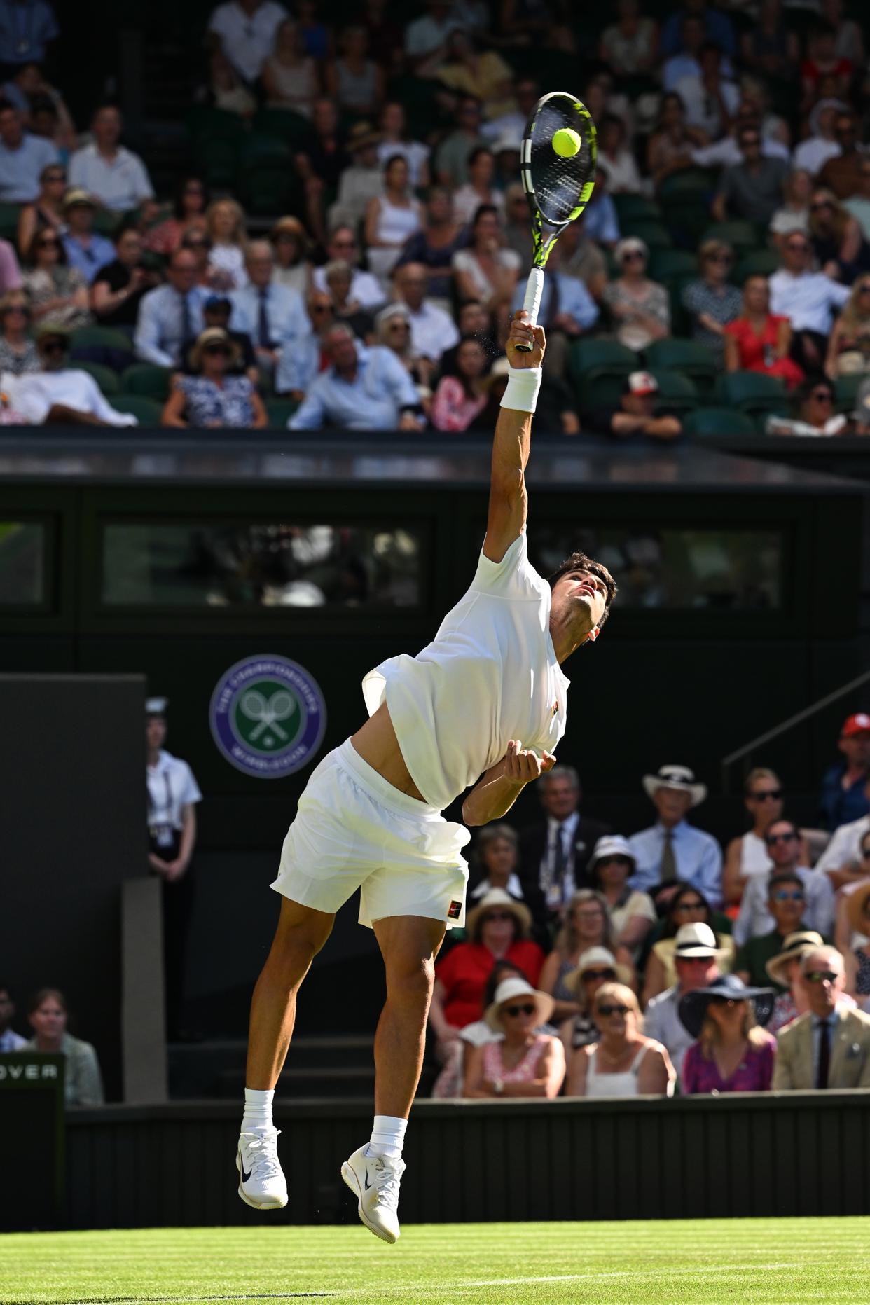 ATP总决赛逆转温网,阿尔卡拉斯惊艳四座 ATP总决赛逆转温网,阿尔卡拉斯惊艳四座