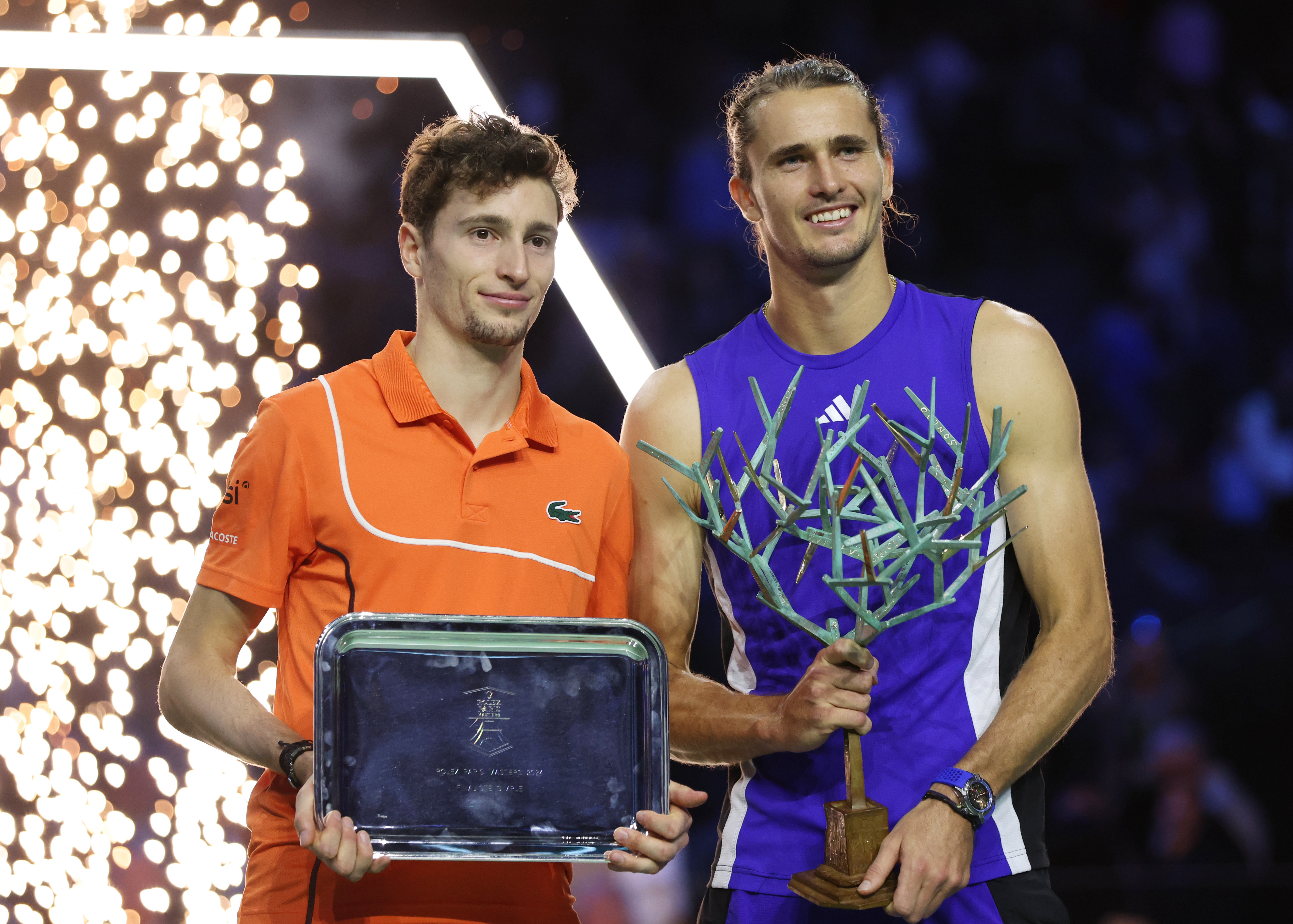 澳网完胜法网,兹维列夫惊艳四座 澳网完胜法网,兹维列夫惊艳四座