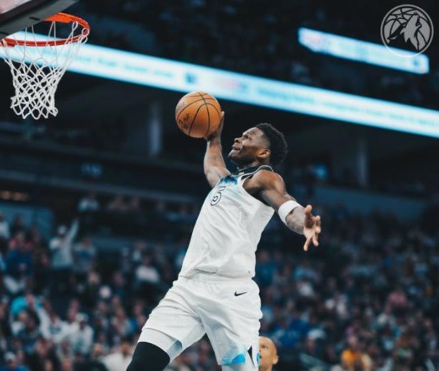 天津队翻盘浙江队，字母哥点燃赛场