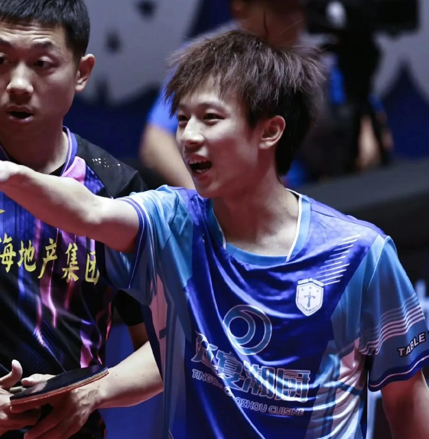 波兰乒乓球队鏖战日本乒乓球队，许昕打破历史纪录