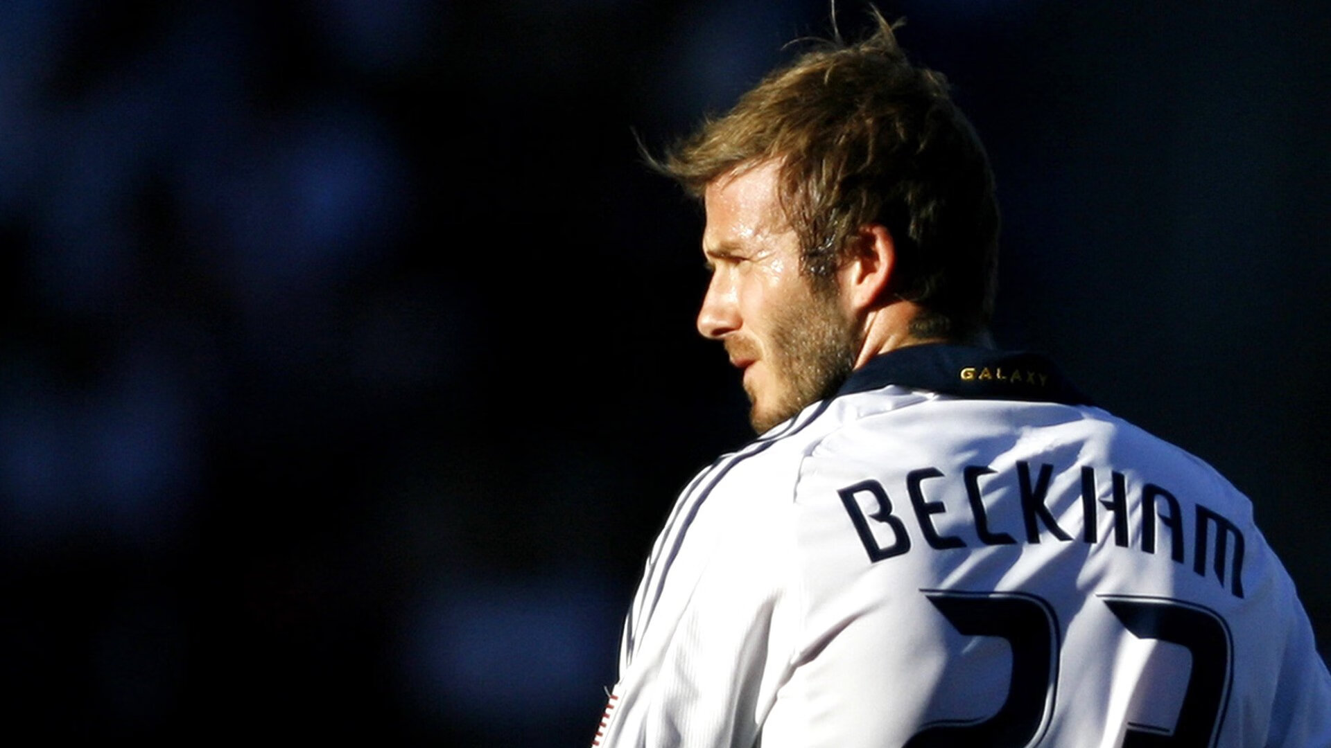 开云体育官网-意甲焦点战再燃烽火，深圳队带走火箭引爆足坛新想象